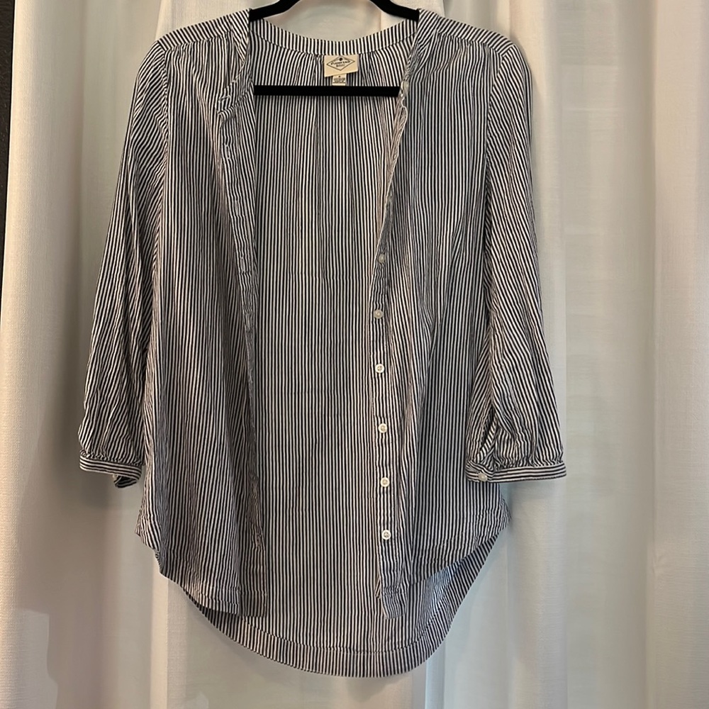 St. Johns Bay button down shirt with baby blue & white stripes.